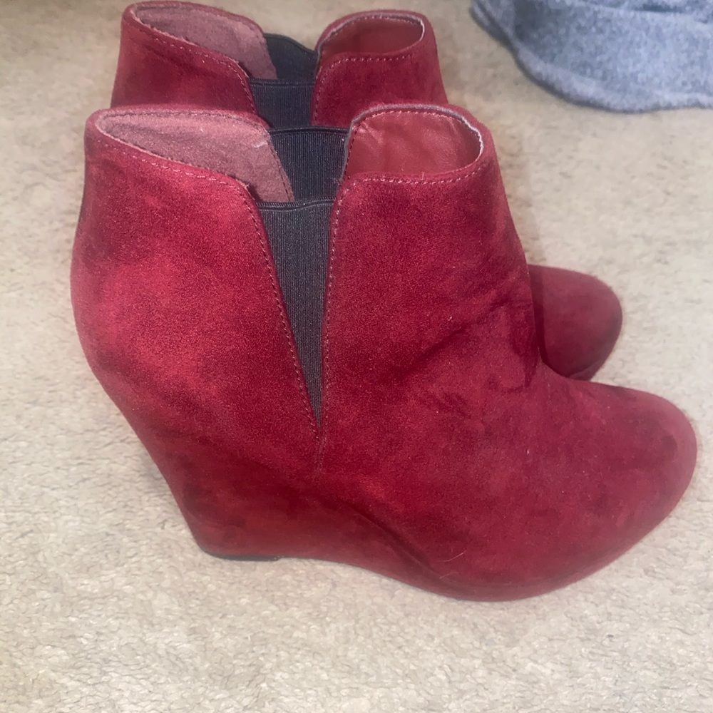 Maroon booties - Picture 2 of 2